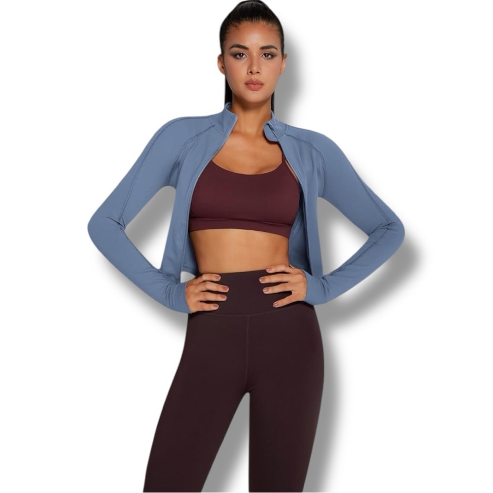 NWT colorskin Zip Up Lightweight Cropped Define Athletic Jacket runs small